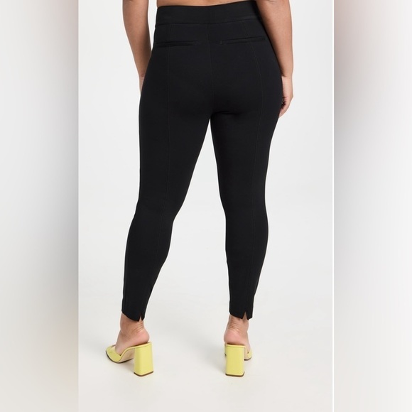 Spanx Back Seam Skinny Pant. Classic black size small. Like new! - Picture 2 of 10